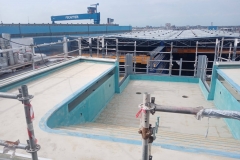 Rivestimento in Resina bordo piscina Nave in produzione presso la Fincantieri di Marghera (VE)
